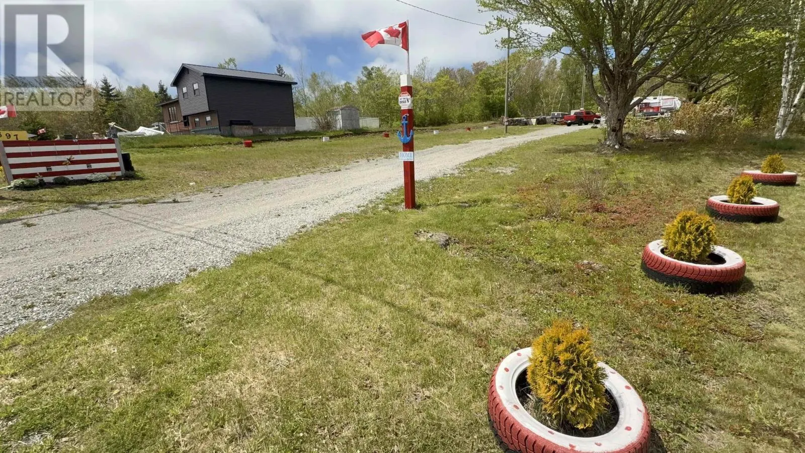 897 Lingan Road