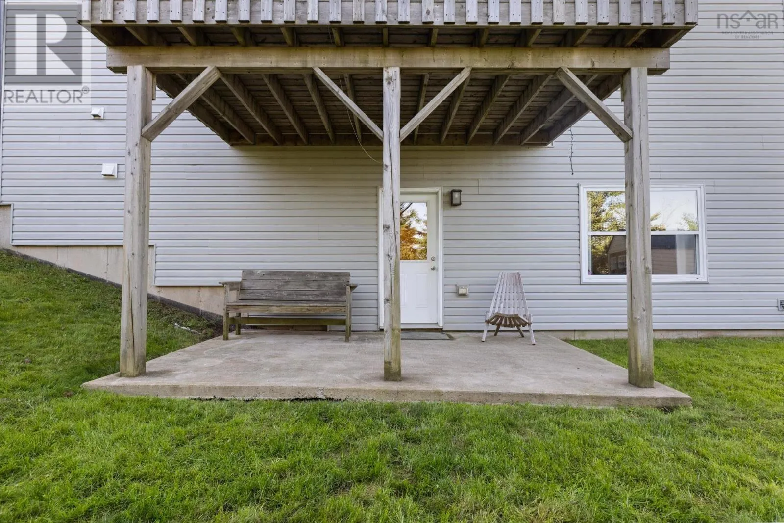 15 ALPINE Court