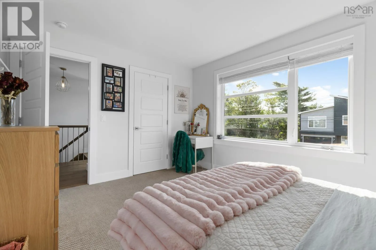 15 ALPINE Court
