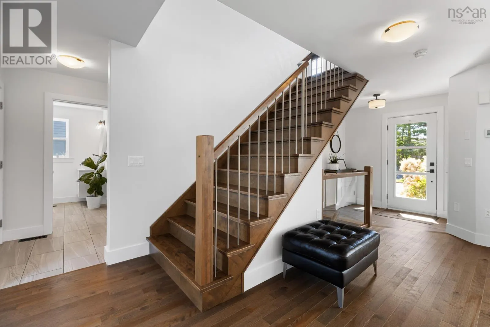 15 ALPINE Court