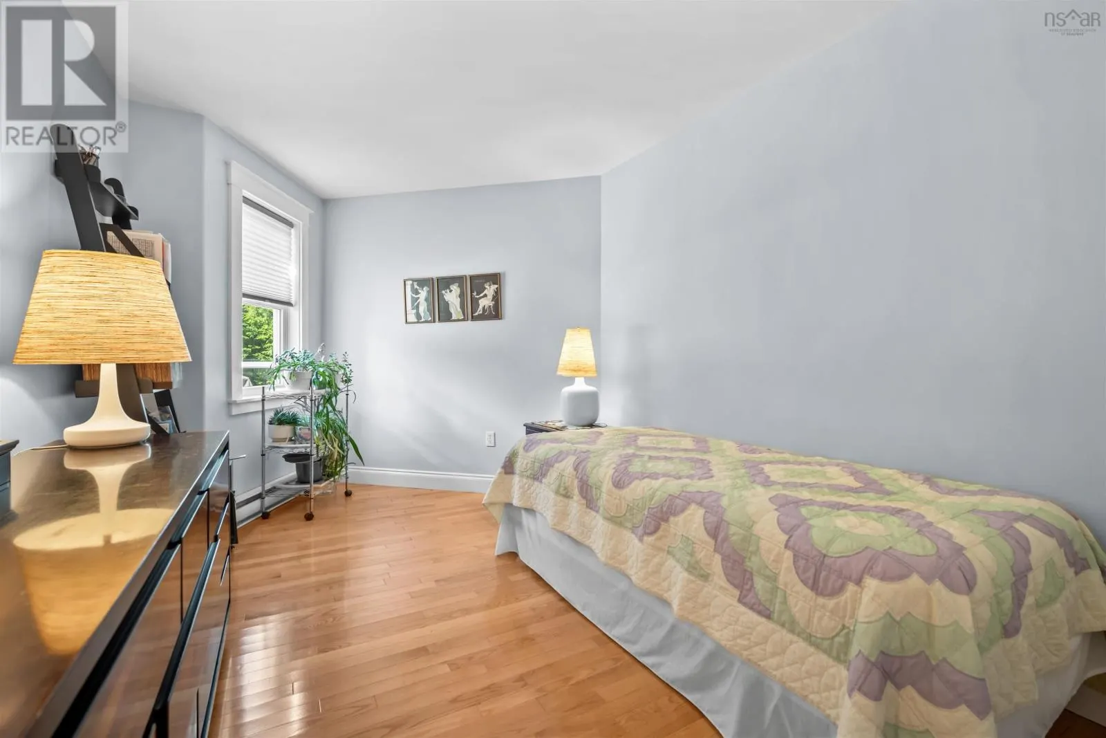 7 Compass Rose Court