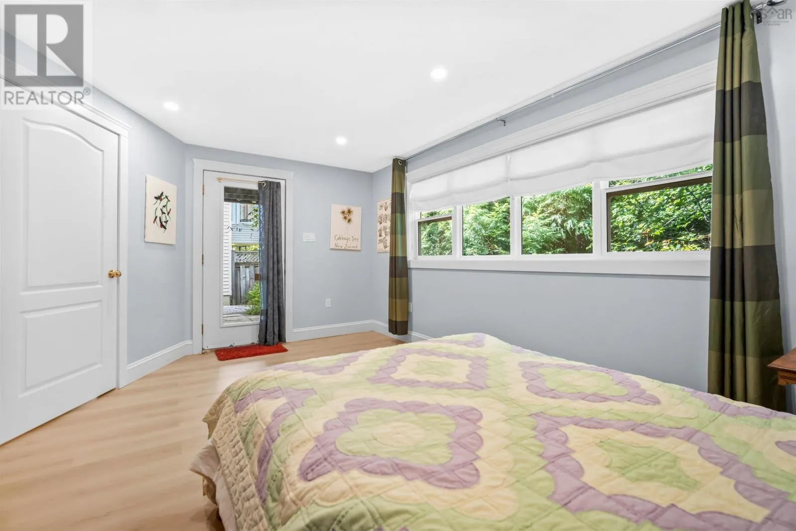 7 Compass Rose Court