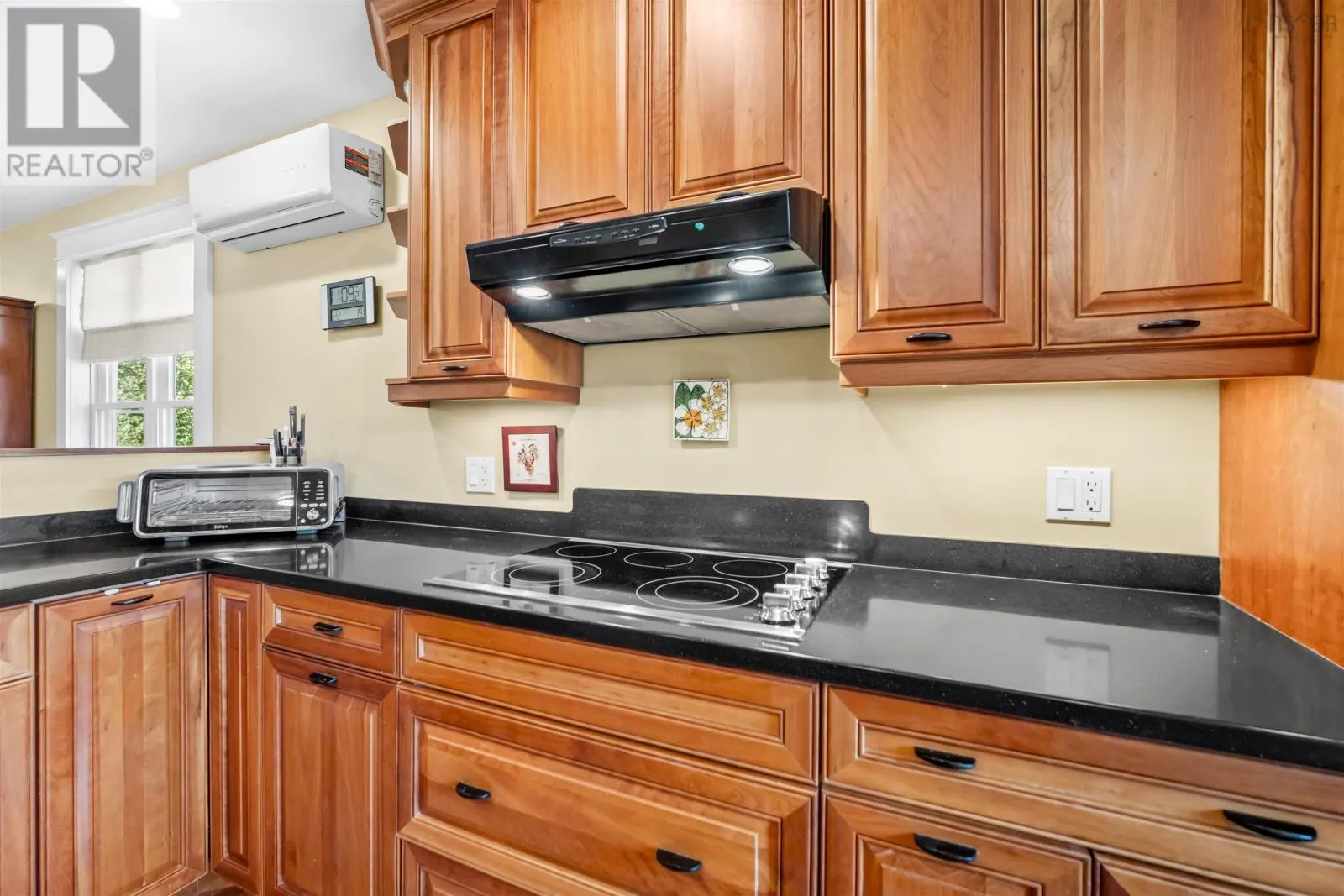 7 Compass Rose Court