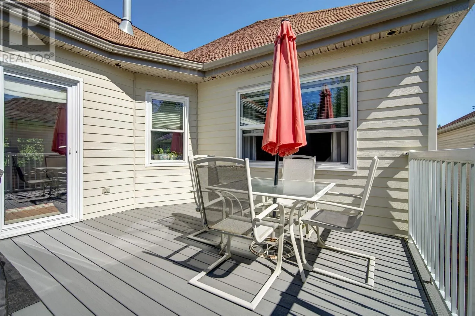 7 Compass Rose Court