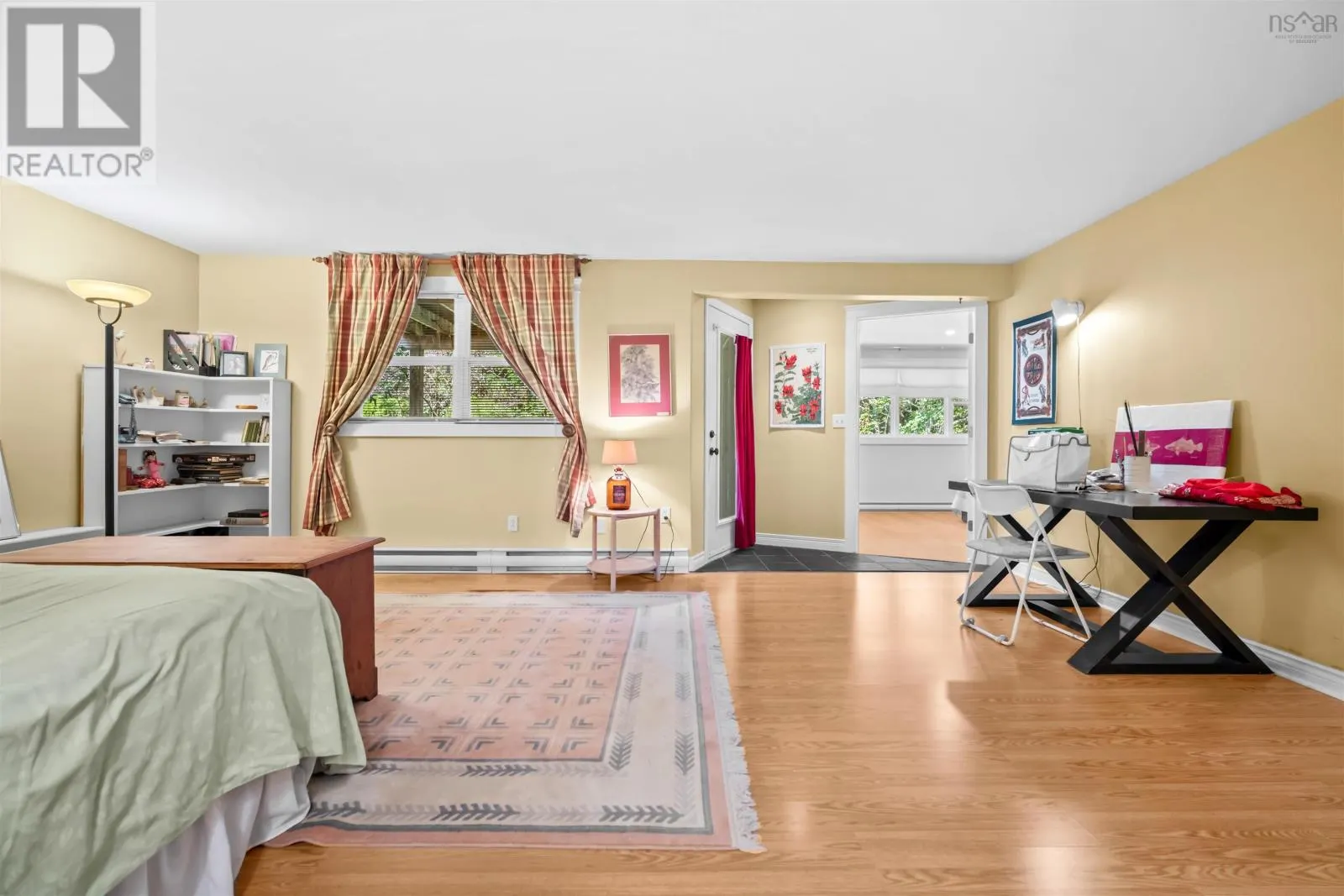 7 Compass Rose Court
