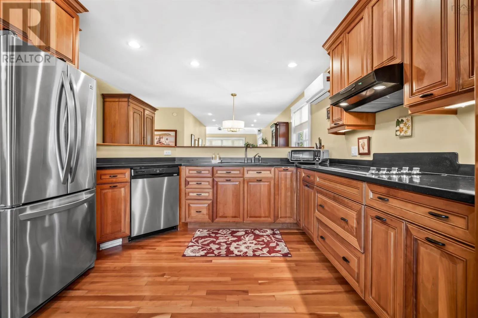 7 Compass Rose Court