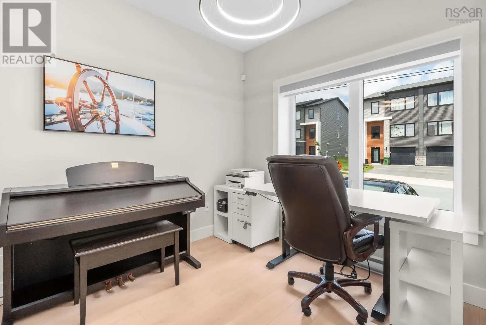 91 Honeygold Drive