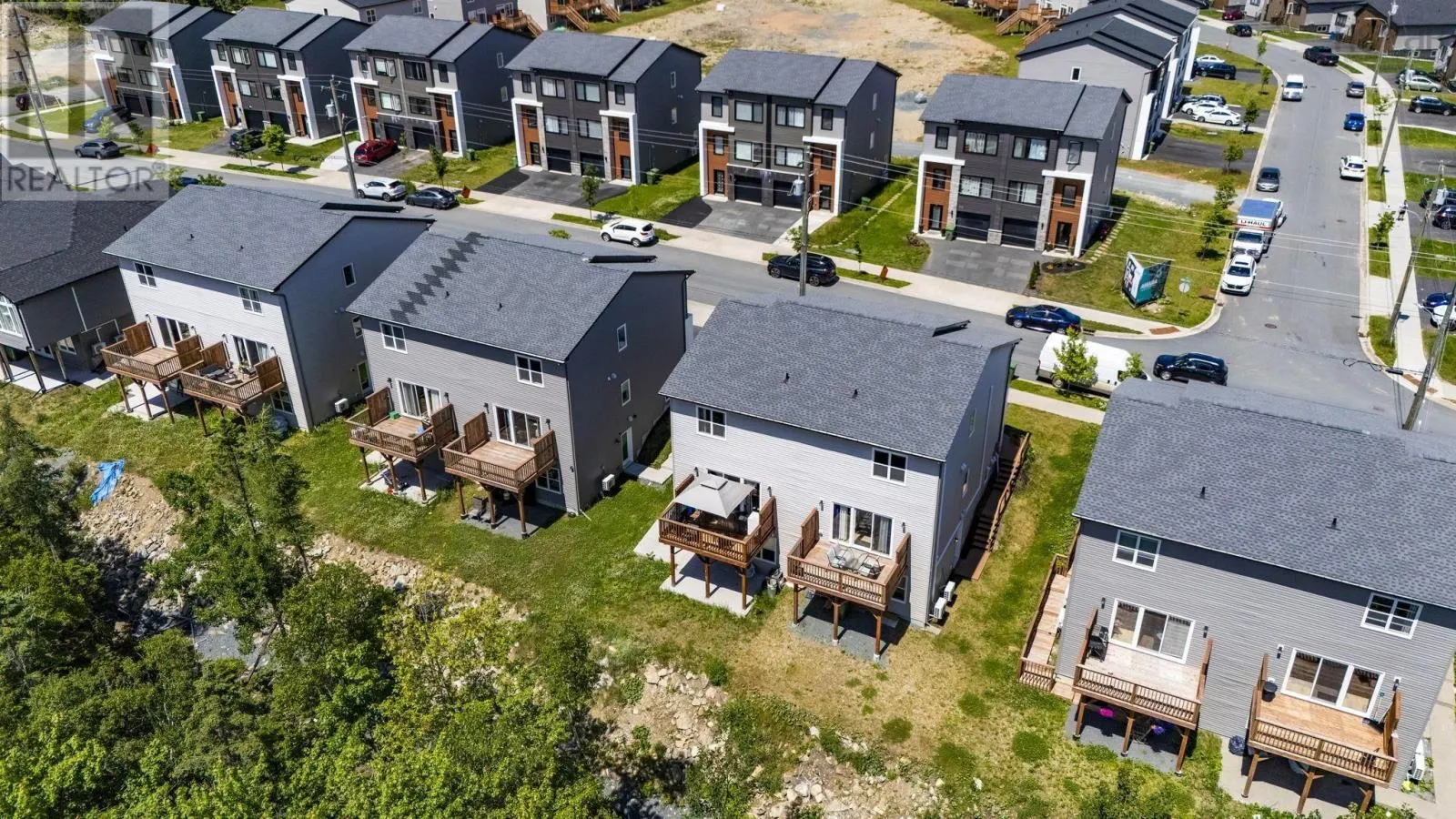91 Honeygold Drive
