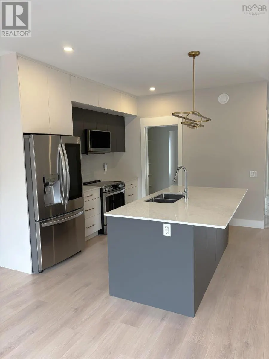 91 Honeygold Drive