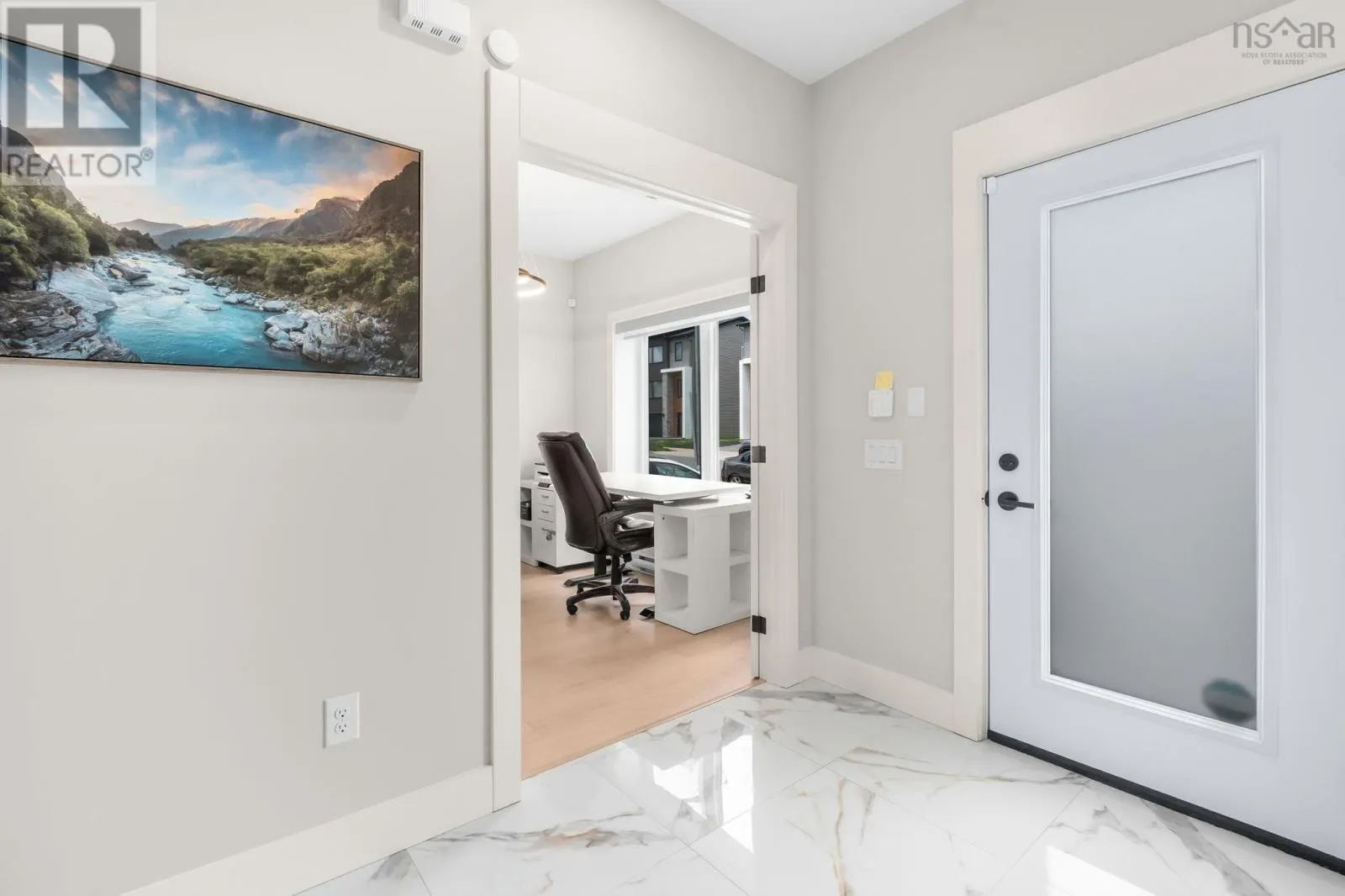 91 Honeygold Drive