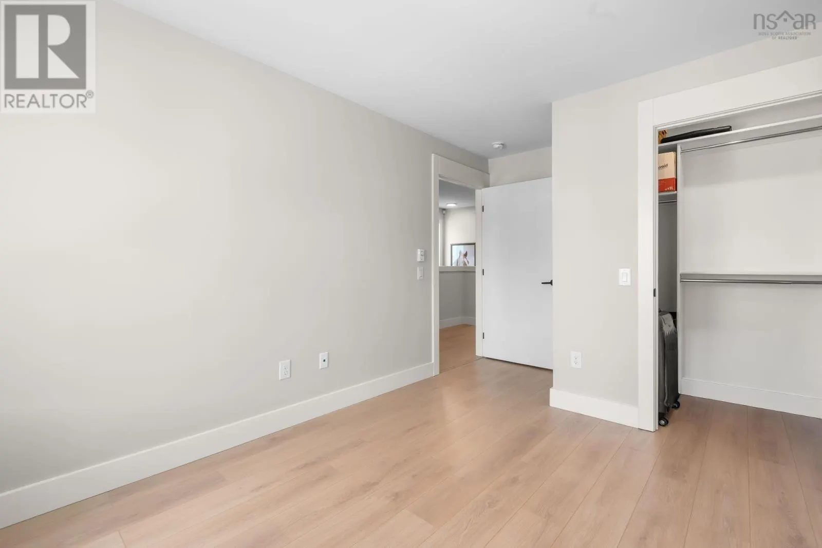 91 Honeygold Drive