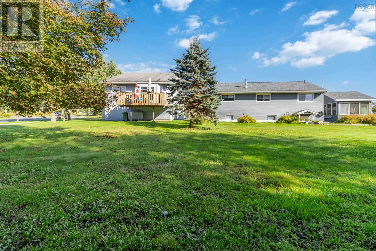 301 Cow Bay Road