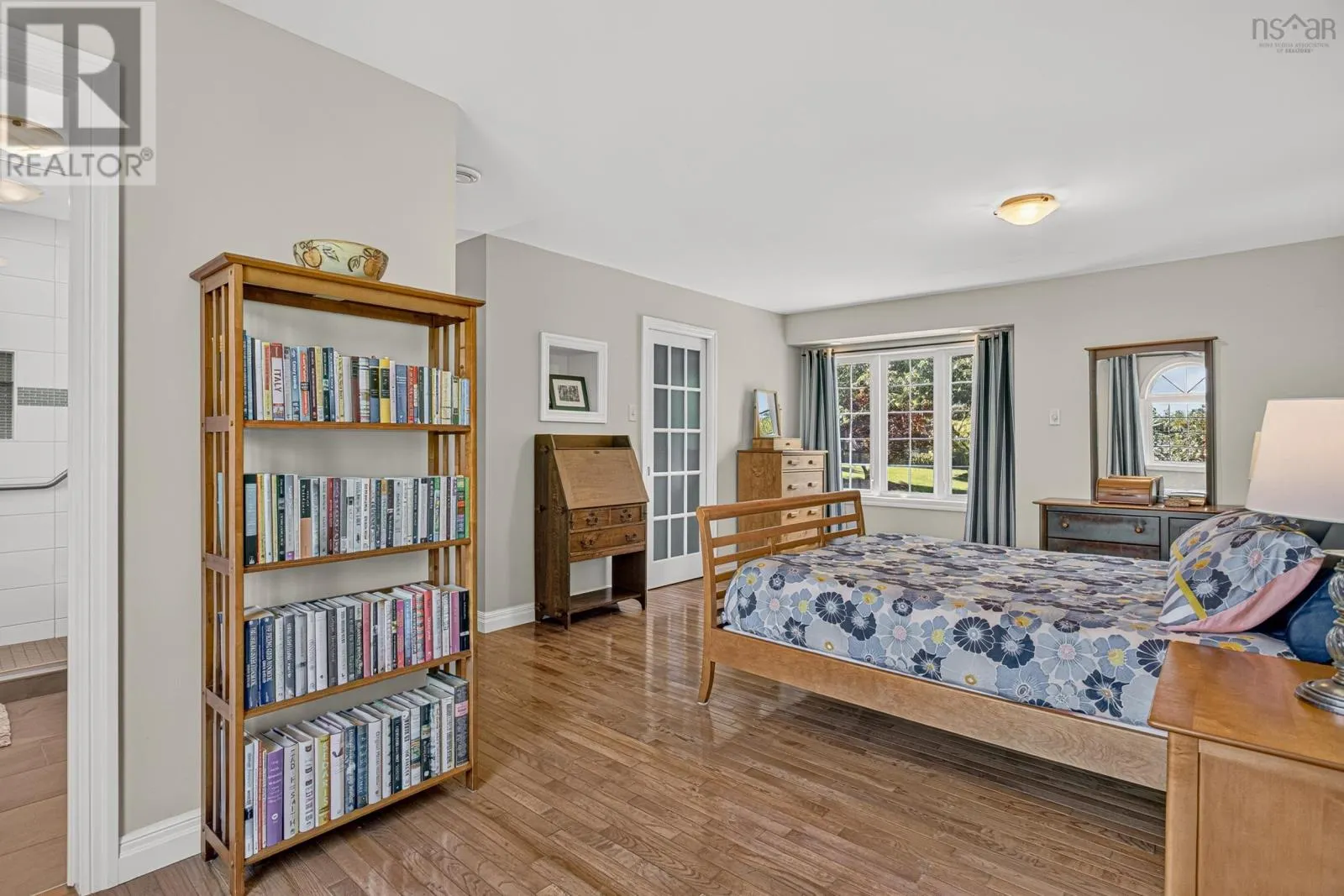 24 Bridgeview Drive