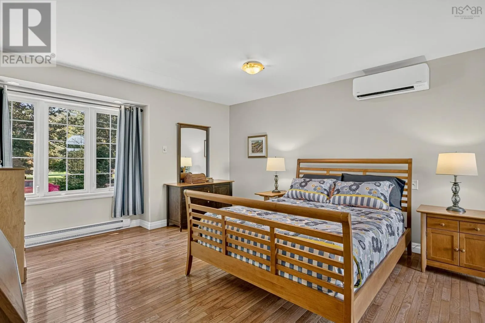 24 Bridgeview Drive