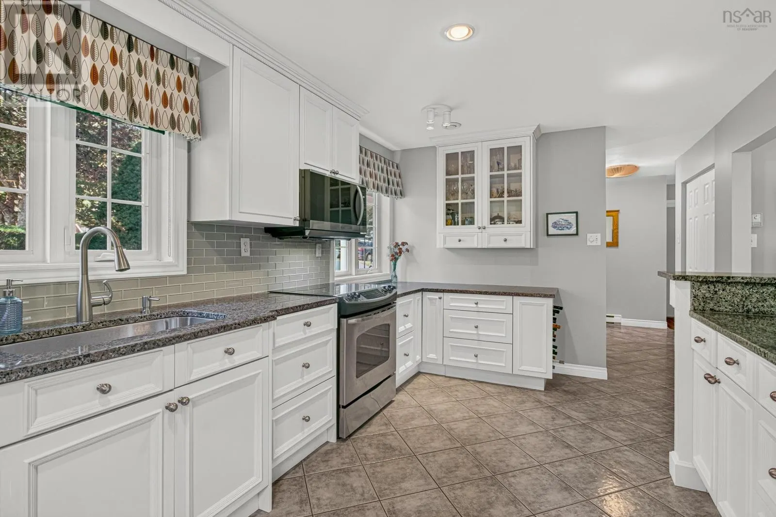24 Bridgeview Drive