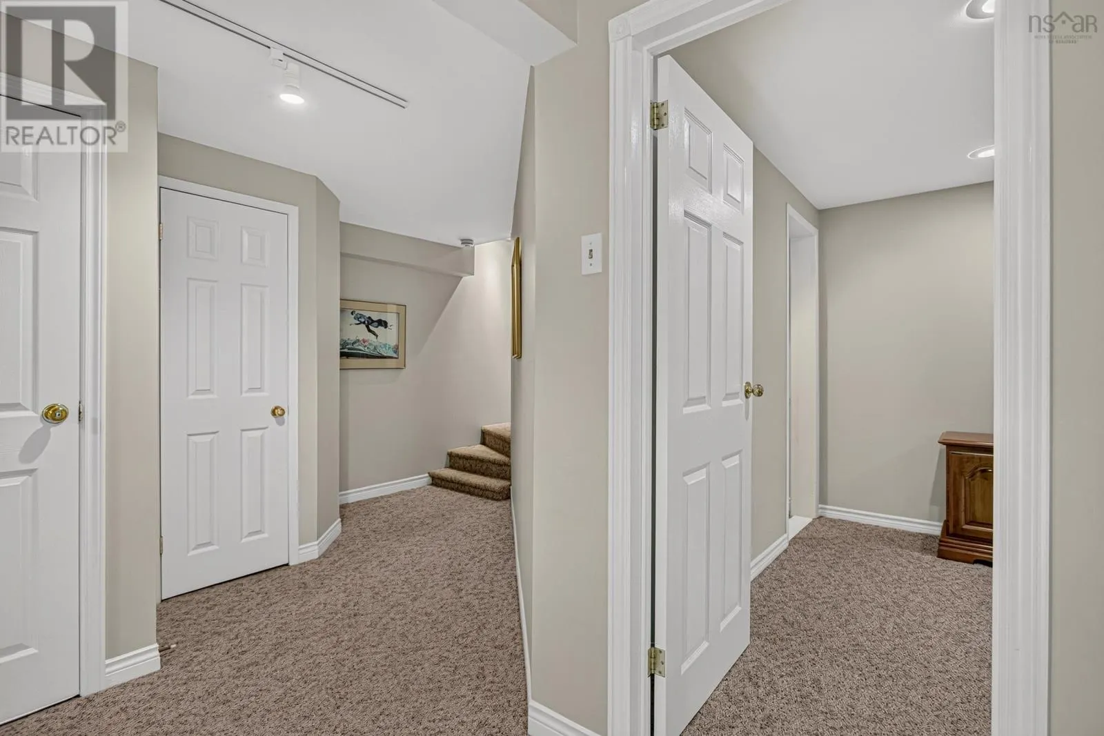 24 Bridgeview Drive