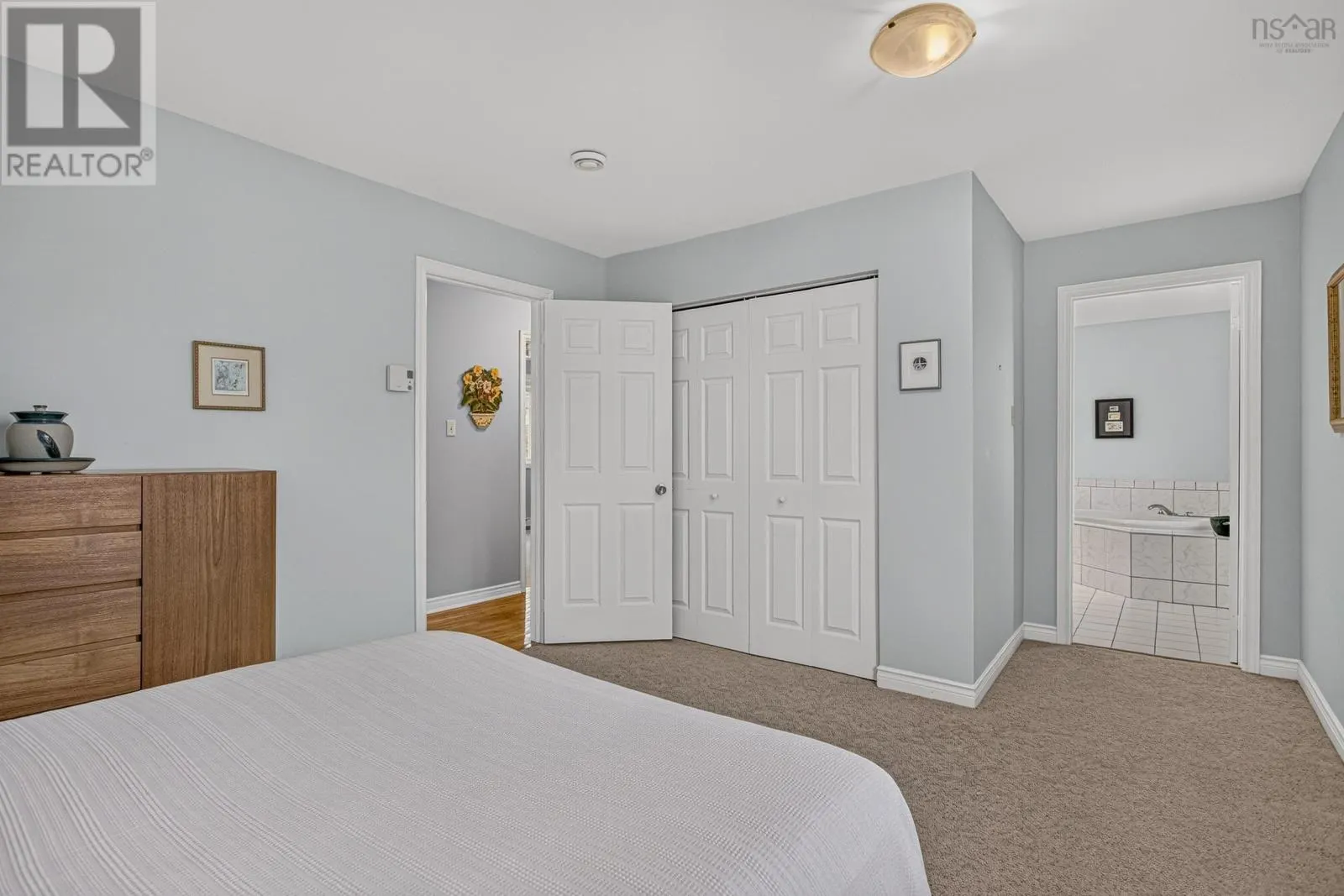 24 Bridgeview Drive