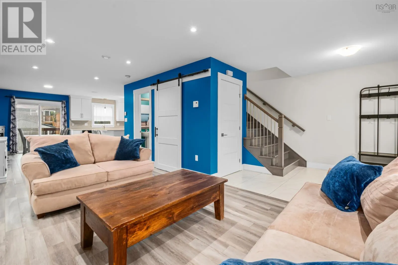 147 Titanium Crescent