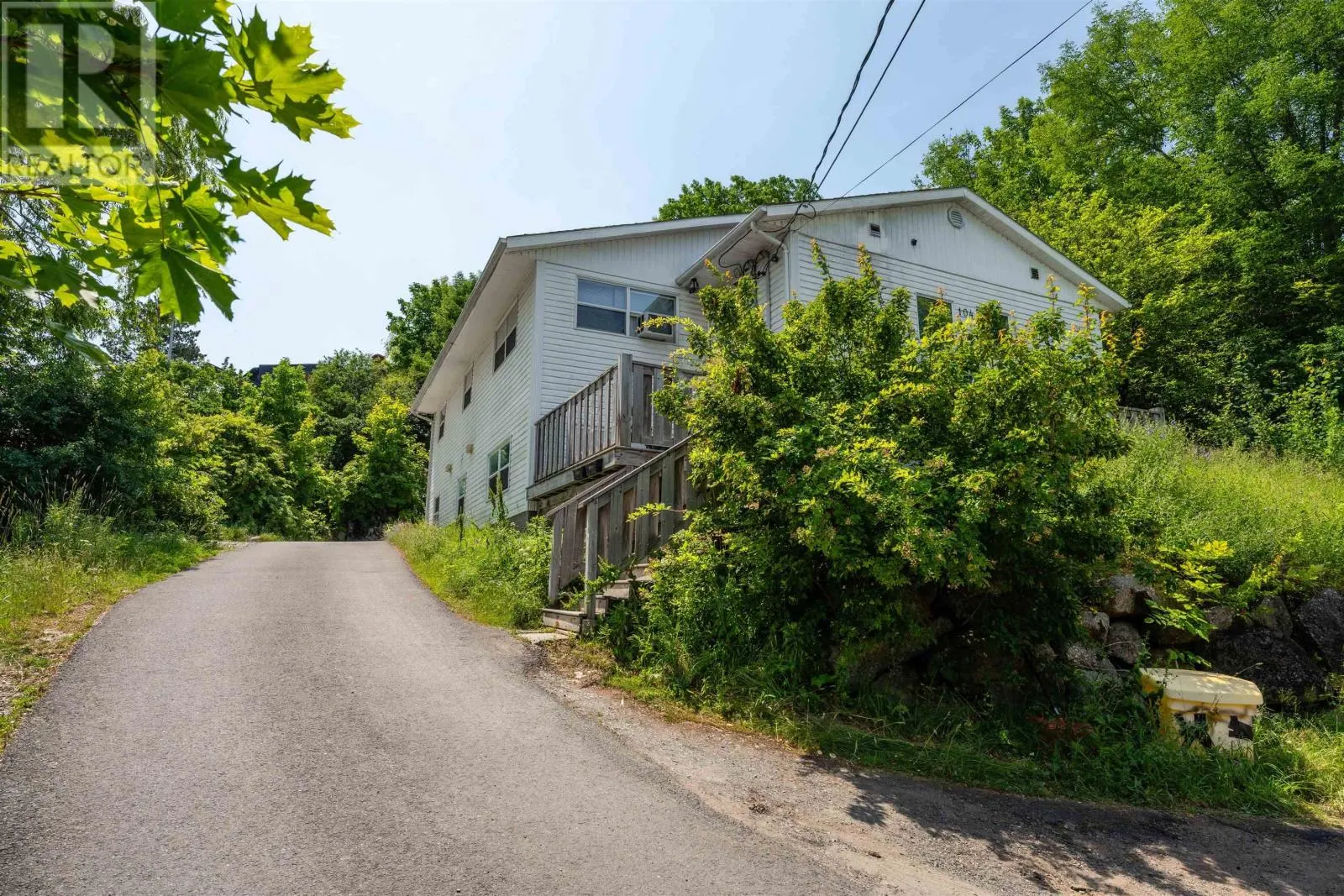 104 Gaspereau Avenue