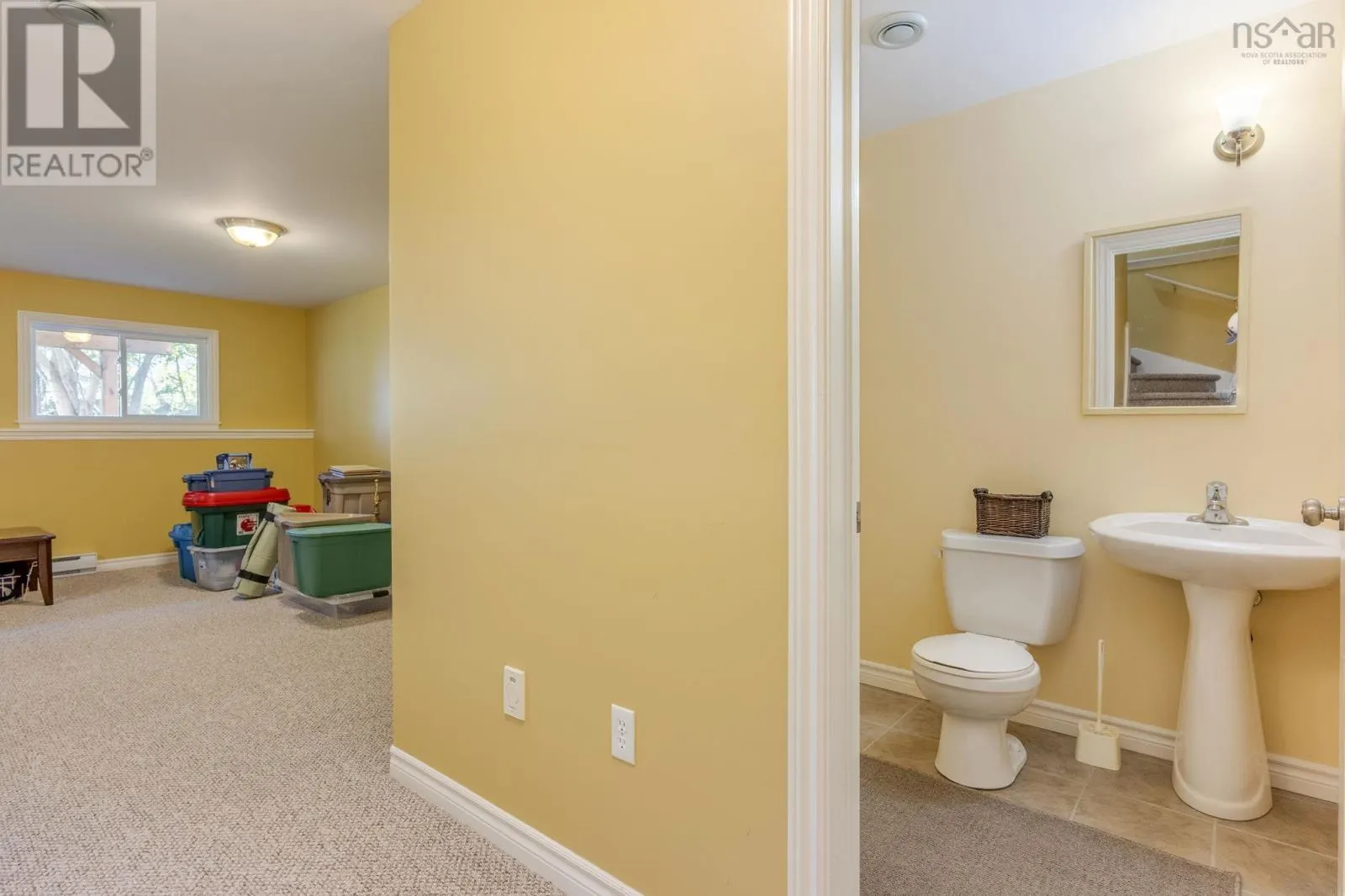 76 Outrigger Crescent