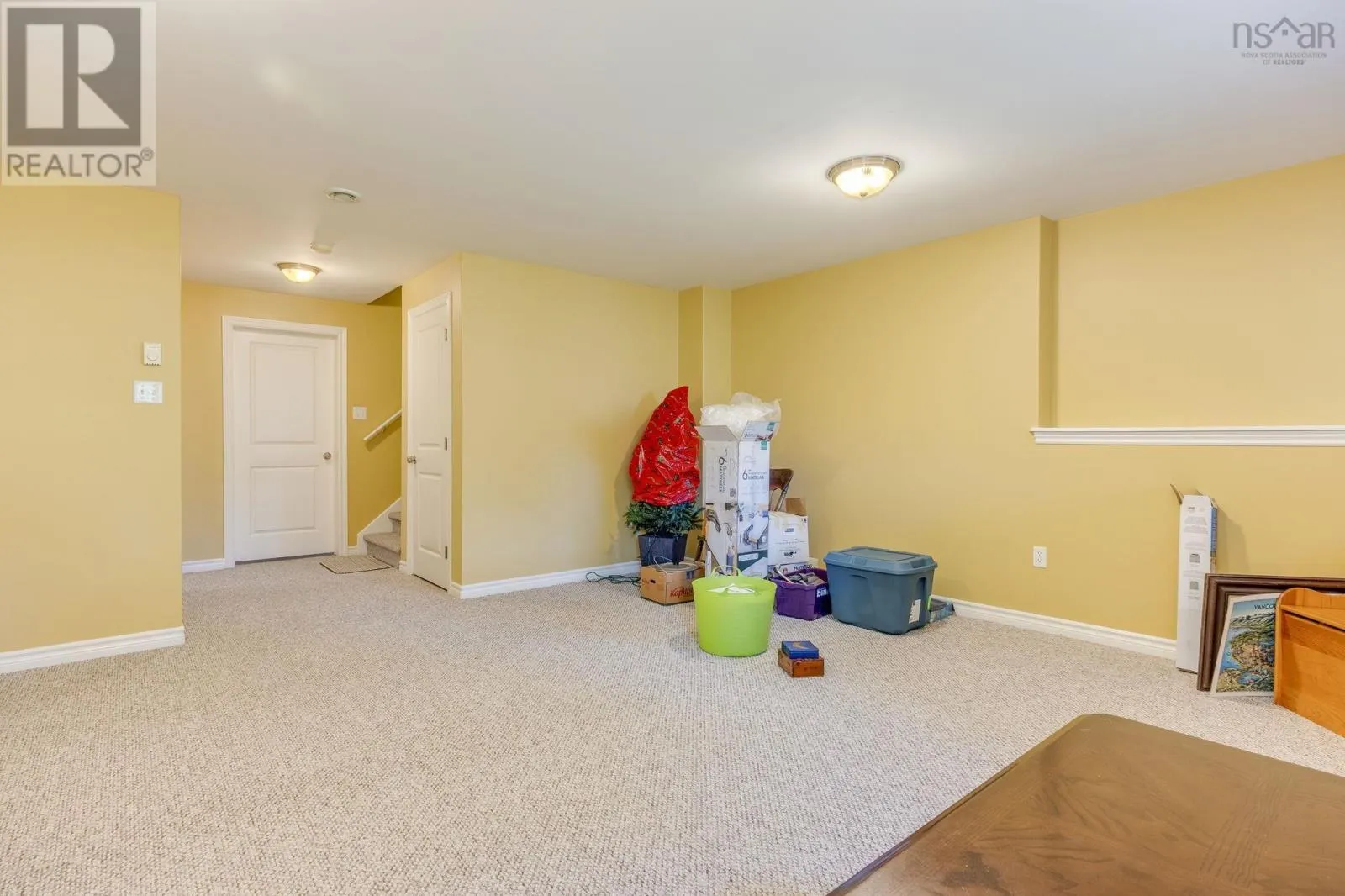 76 Outrigger Crescent