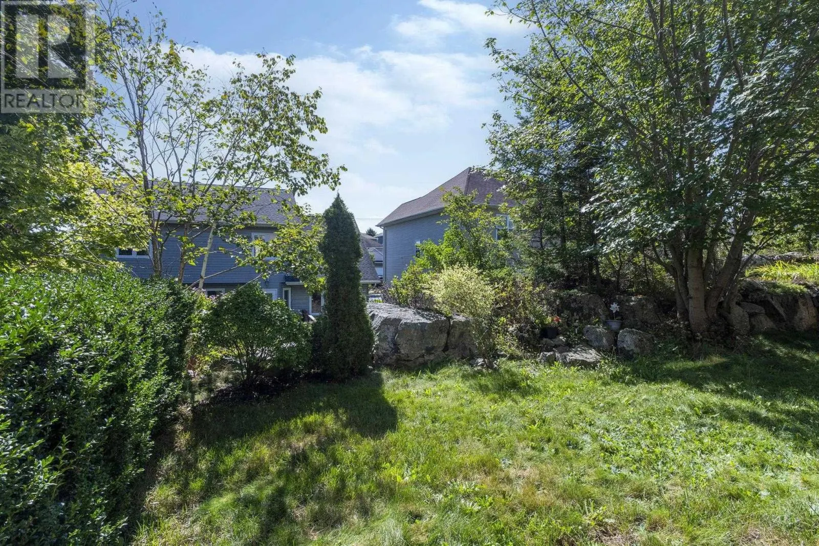 76 Outrigger Crescent