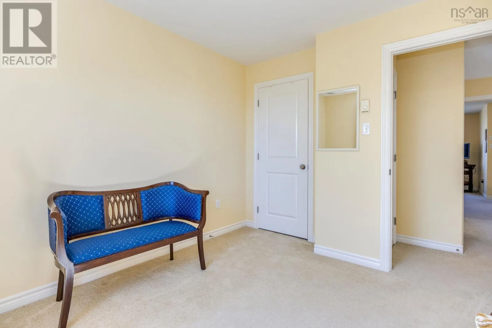 76 Outrigger Crescent