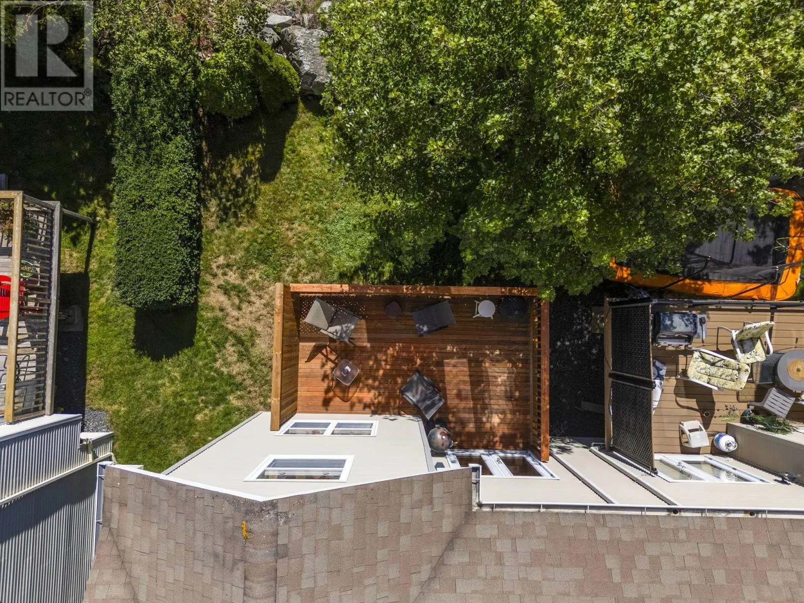 76 Outrigger Crescent