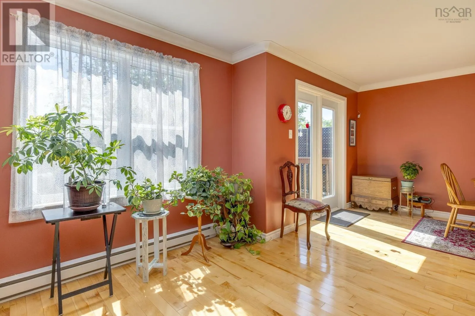 76 Outrigger Crescent