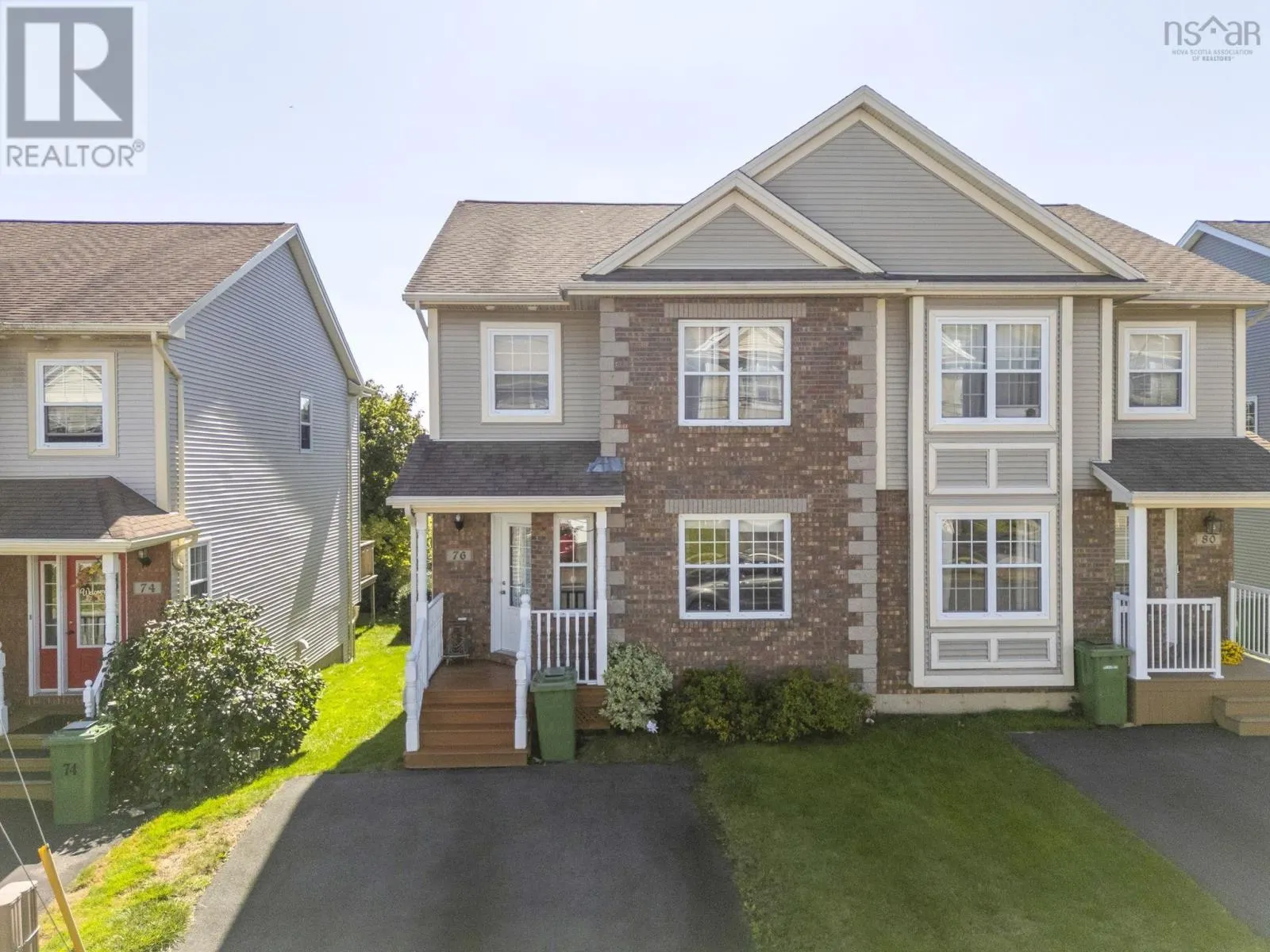 76 Outrigger Crescent