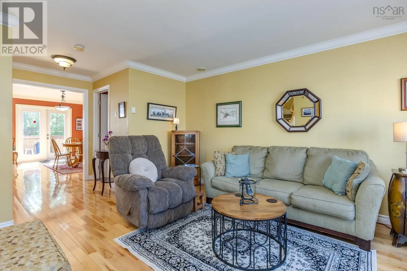 76 Outrigger Crescent