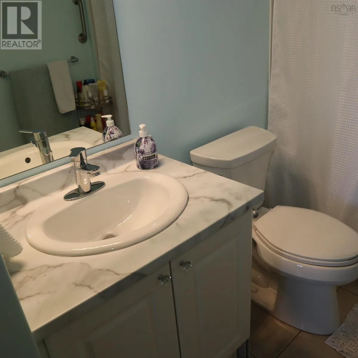 305 168 Green Village Lane
