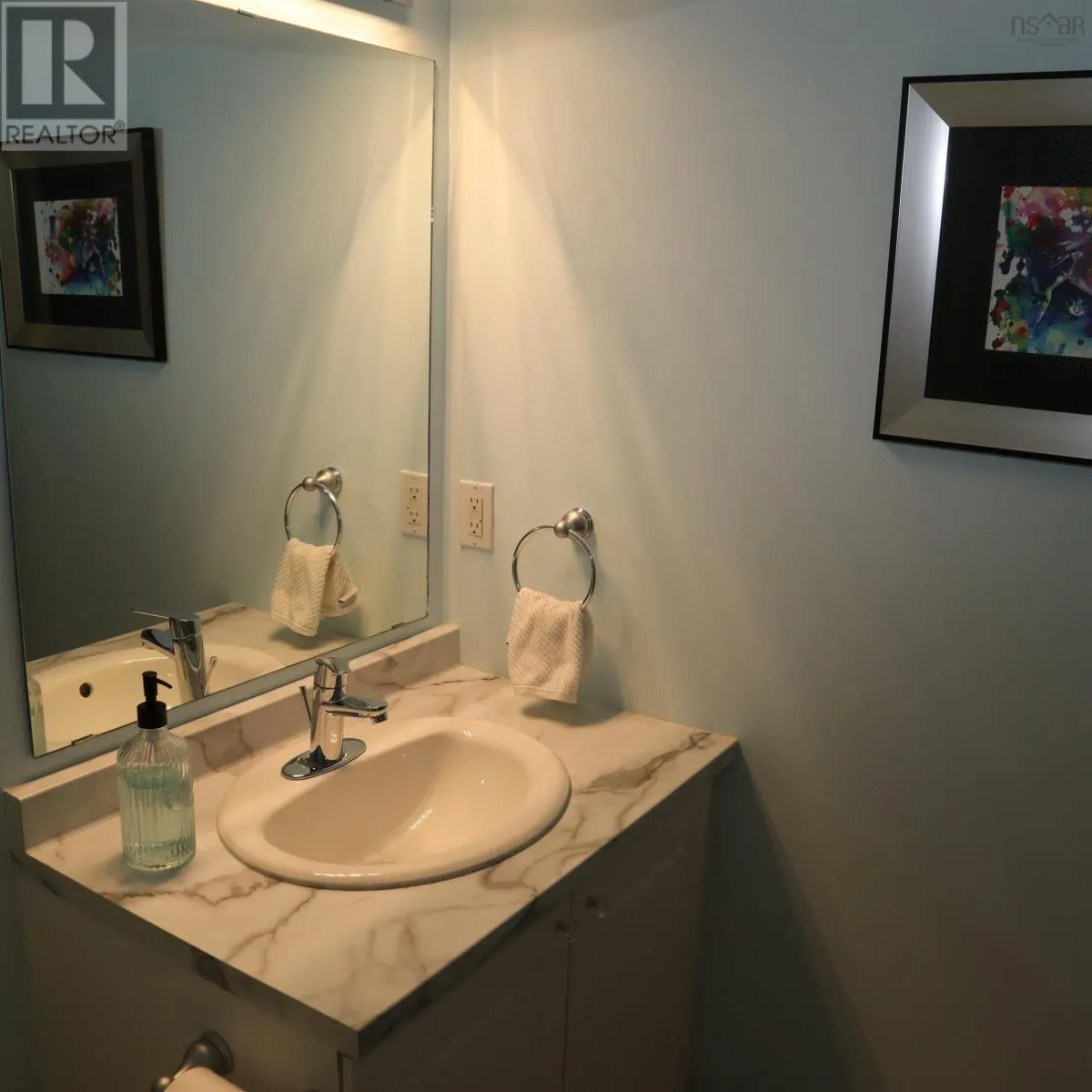 305 168 Green Village Lane