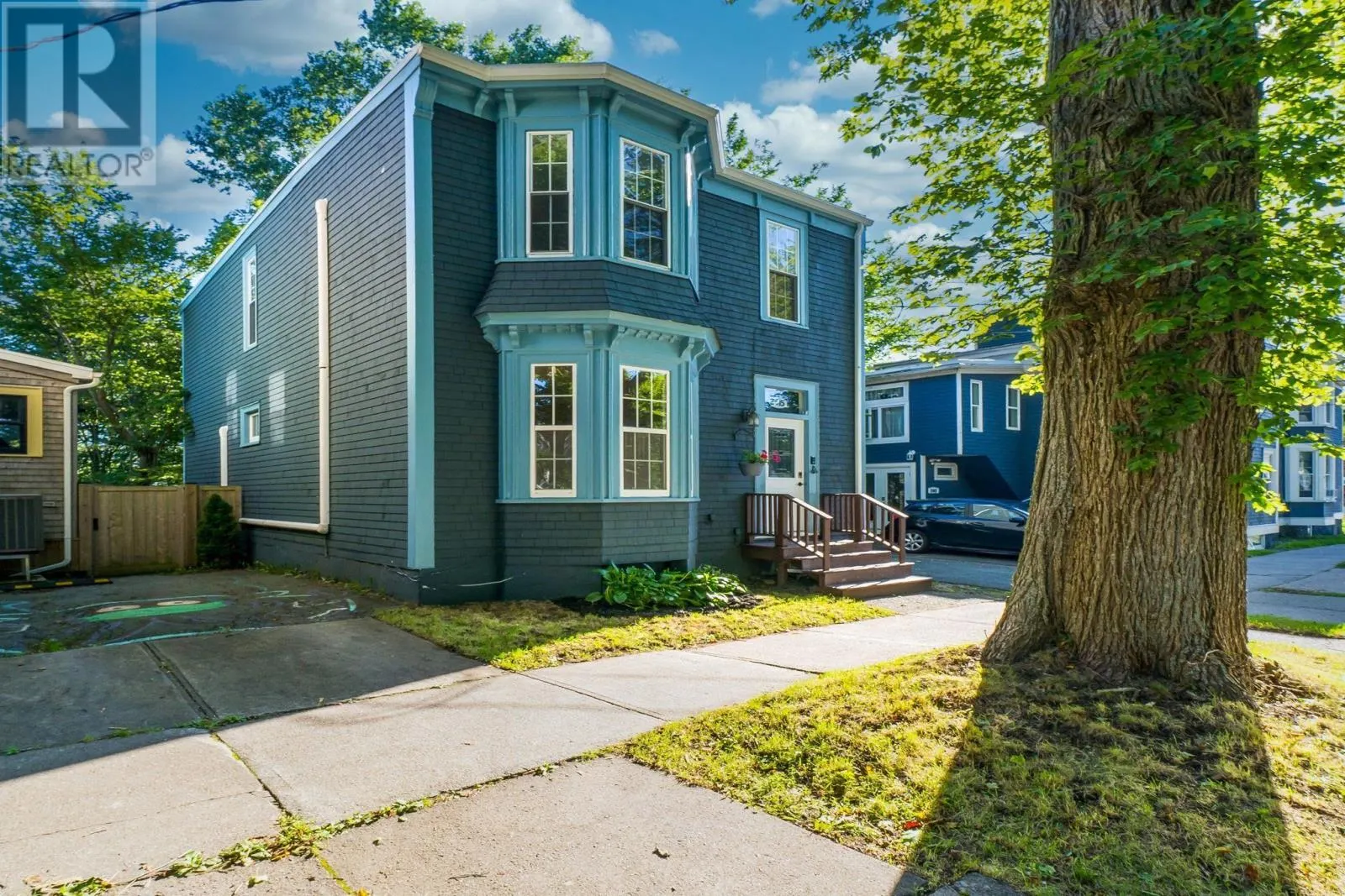 2615 Fuller Terrace
