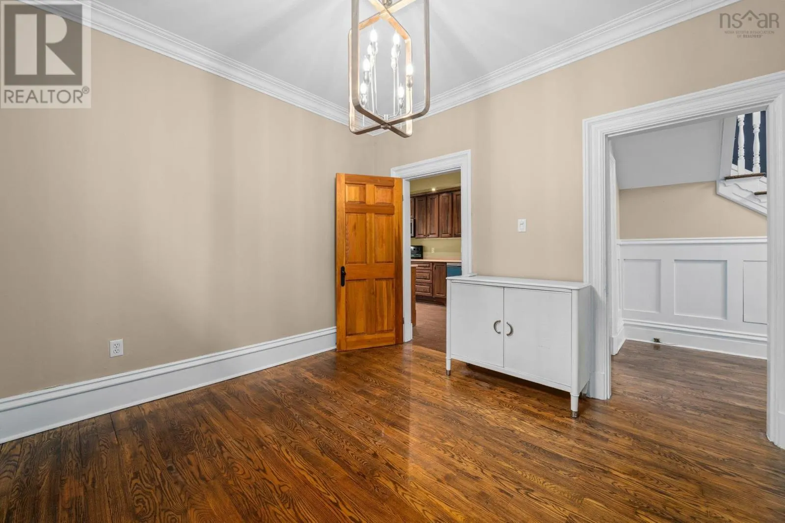 2615 Fuller Terrace