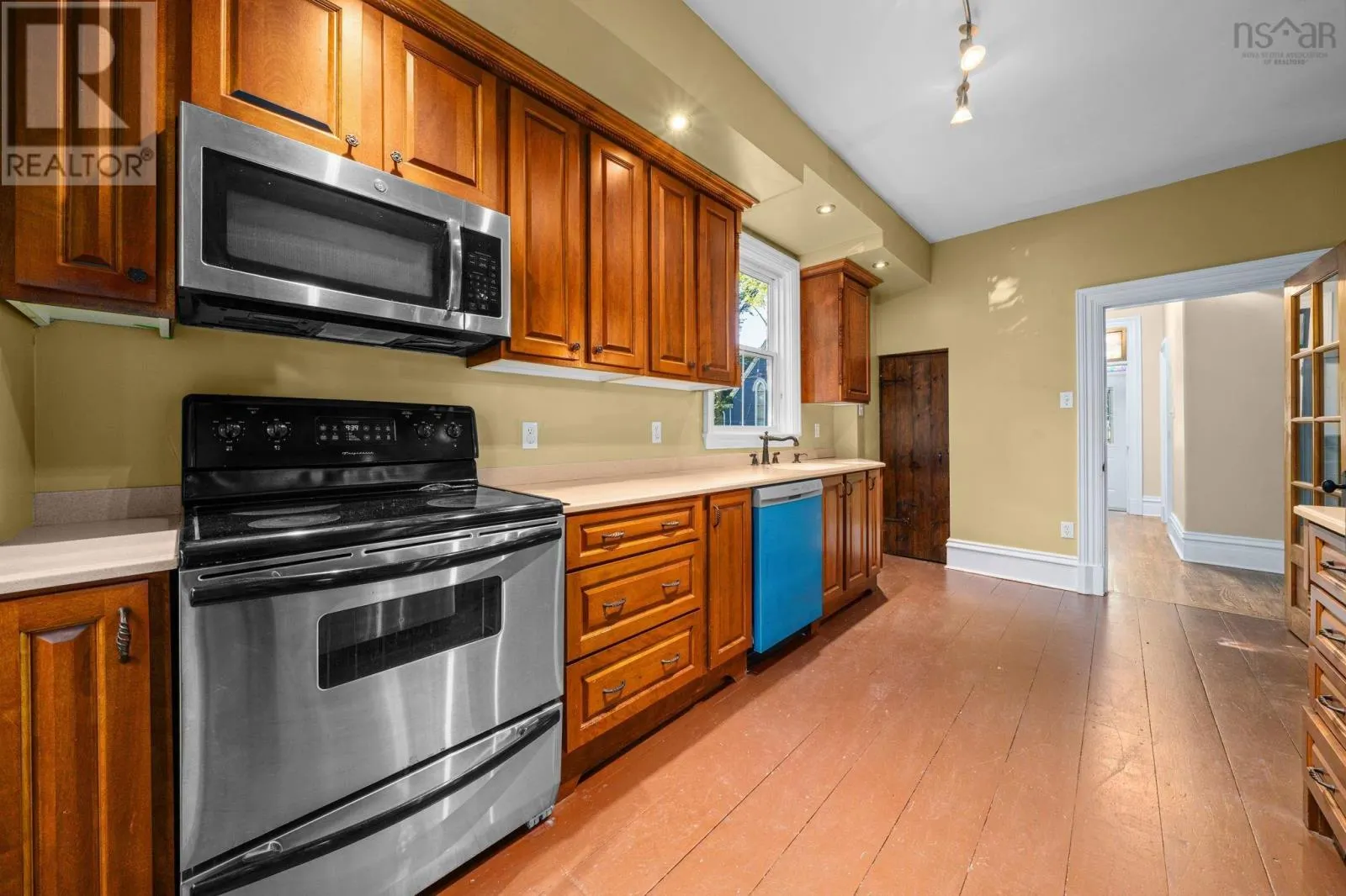 2615 Fuller Terrace