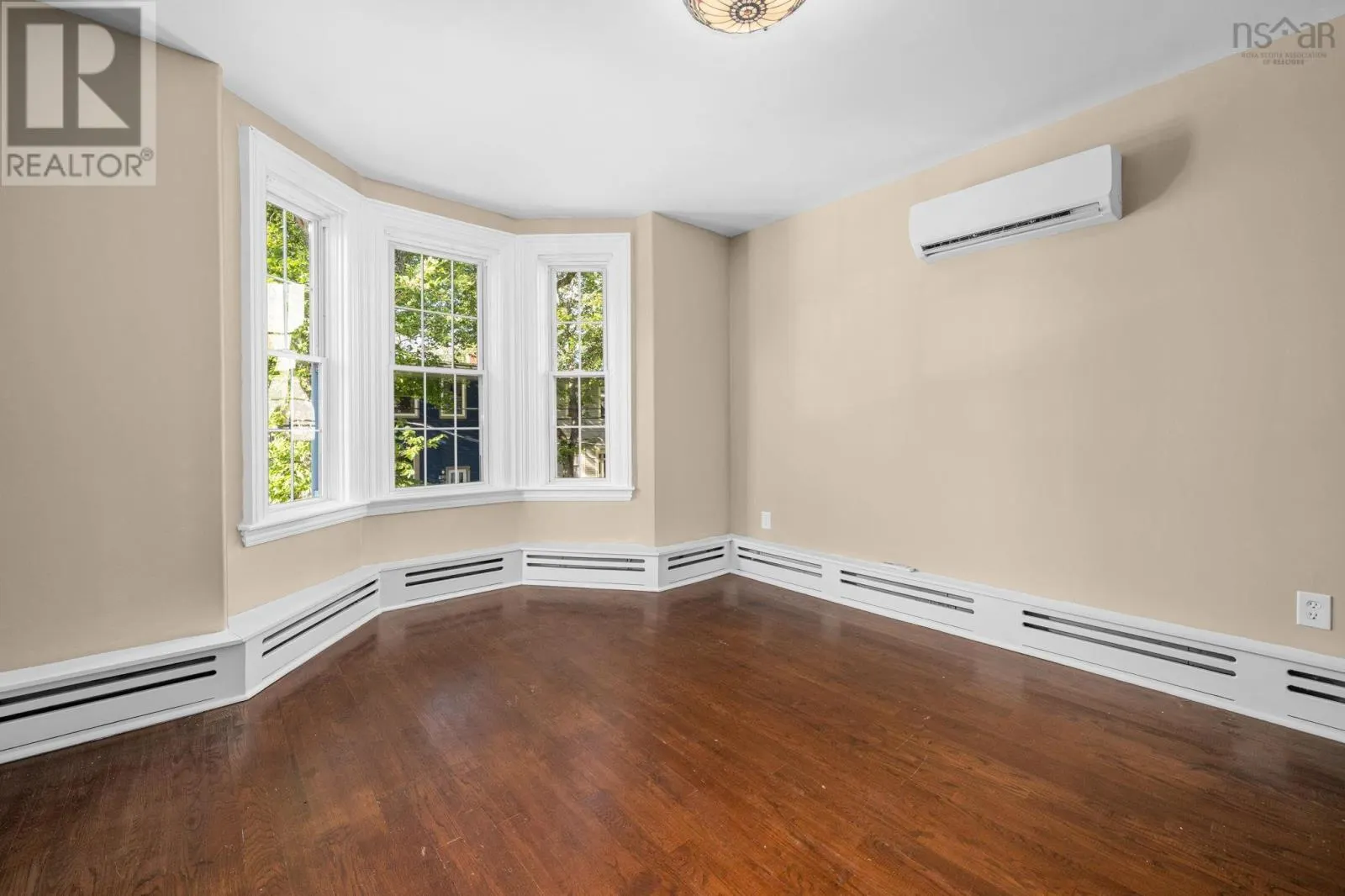 2615 Fuller Terrace