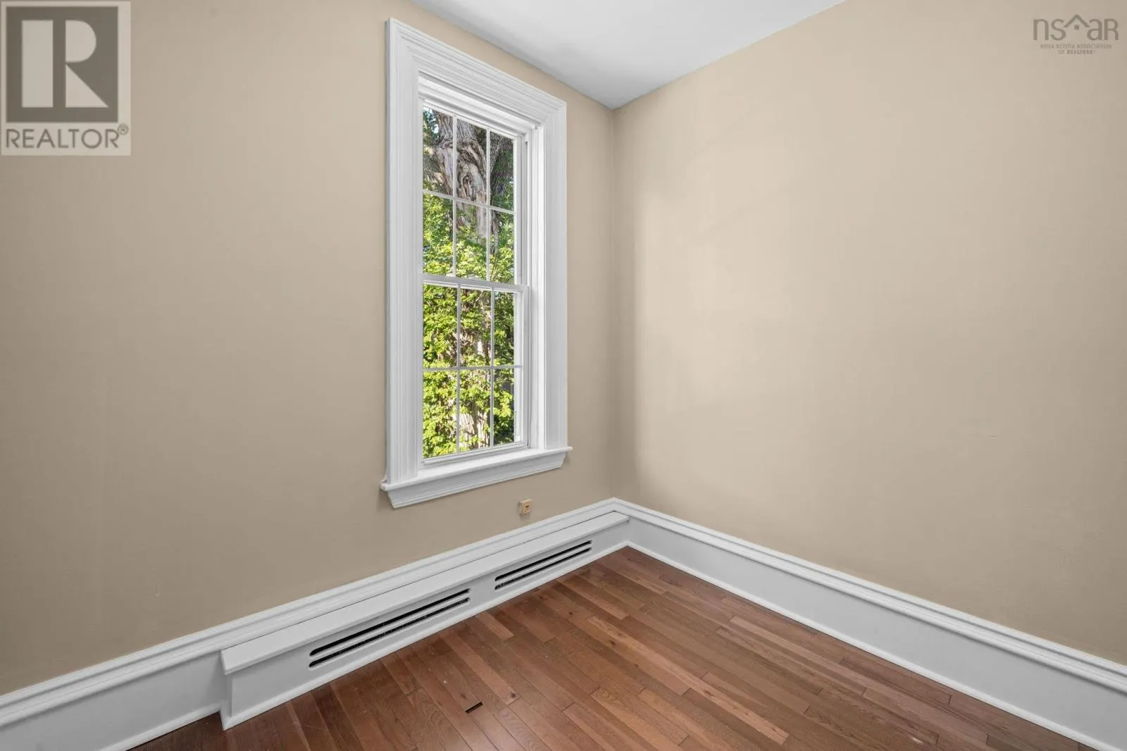 2615 Fuller Terrace