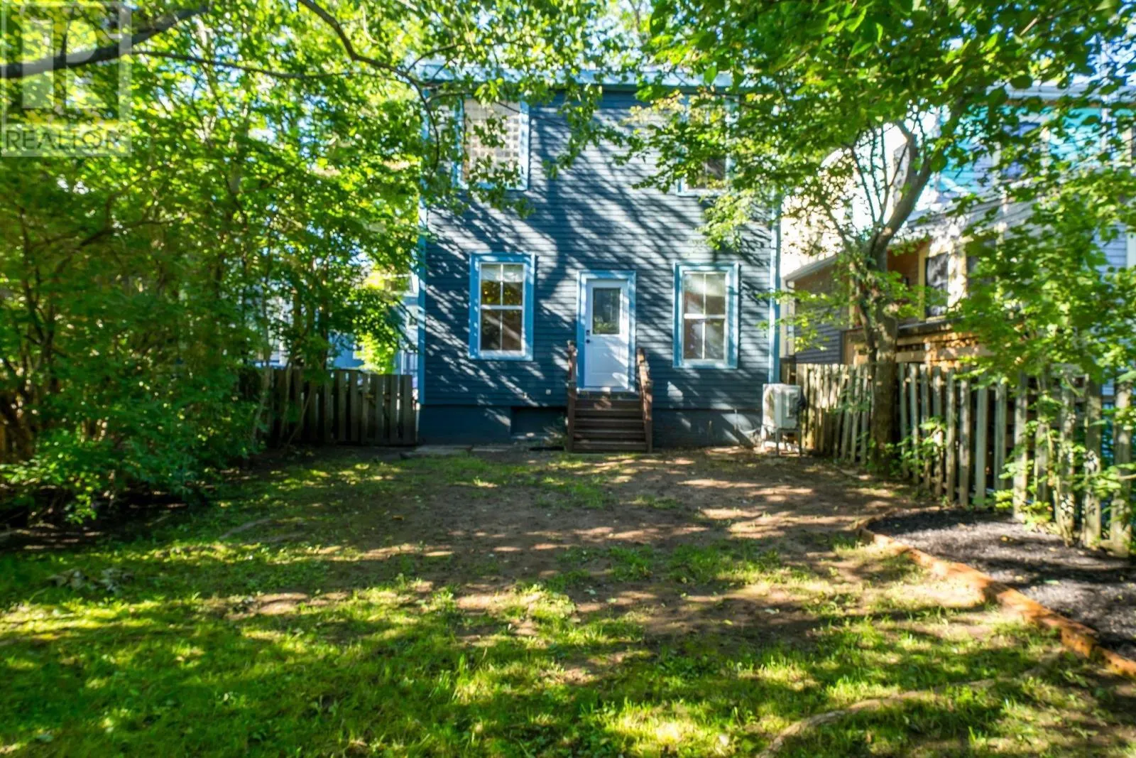 2615 Fuller Terrace