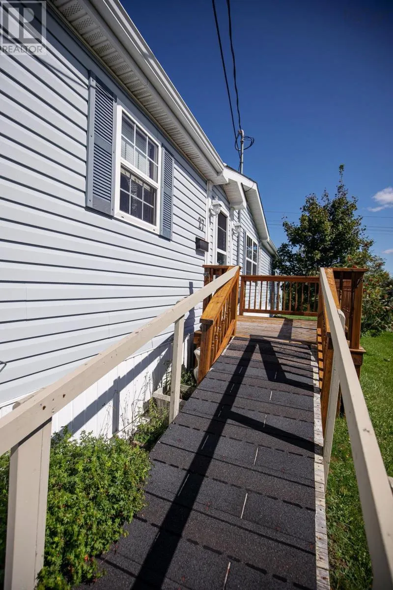 27 Fernwood Drive