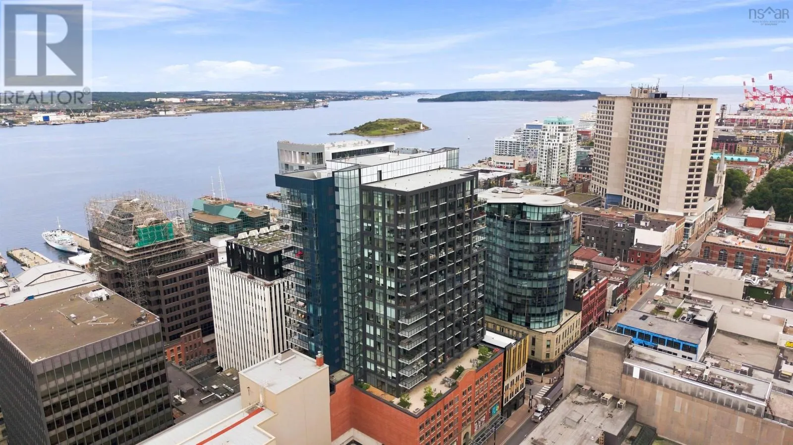 1402 1650 Granville Street