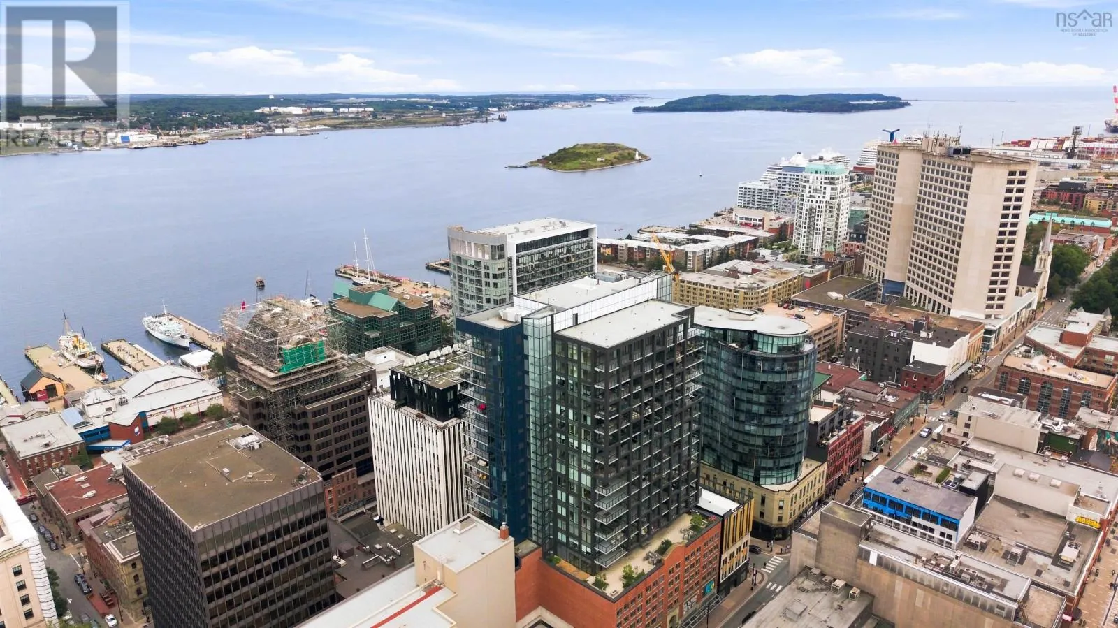 1402 1650 Granville Street