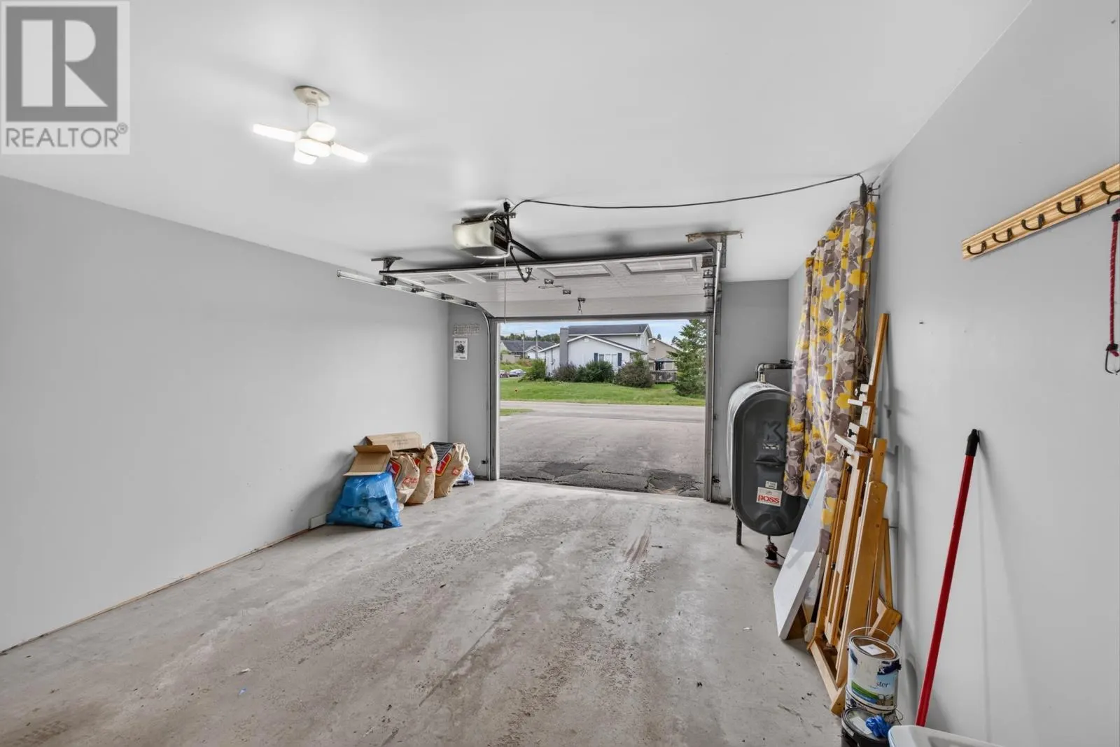 28 Heatherway Drive