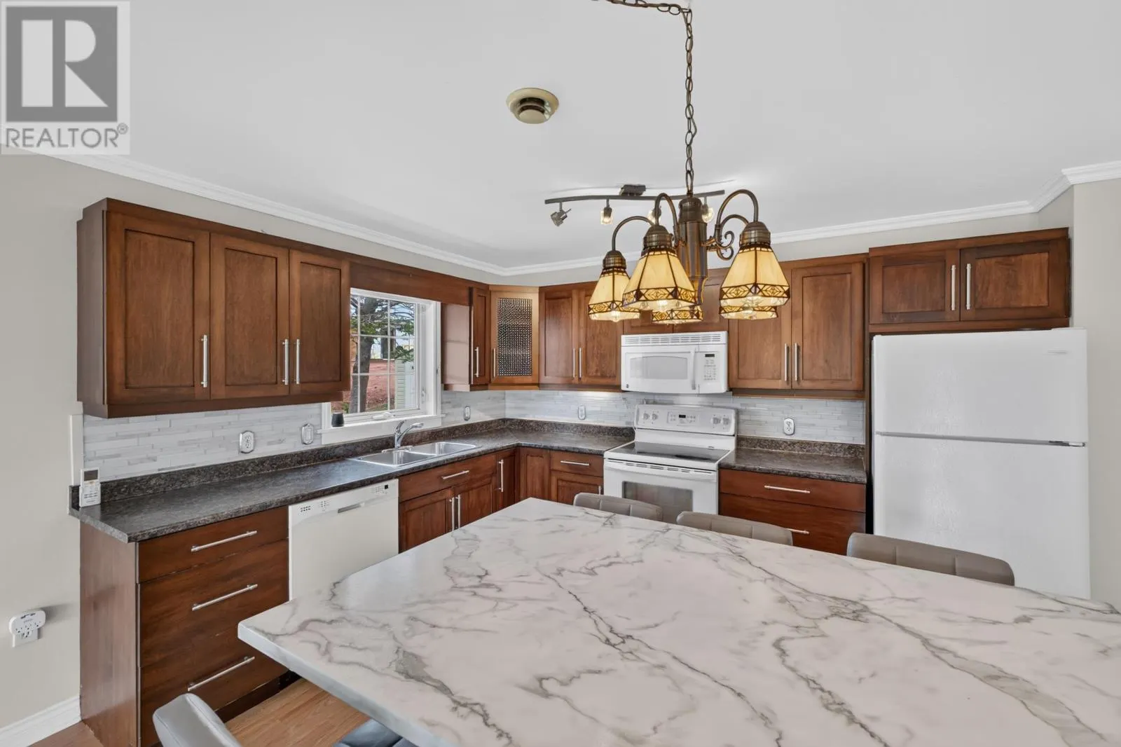28 Heatherway Drive