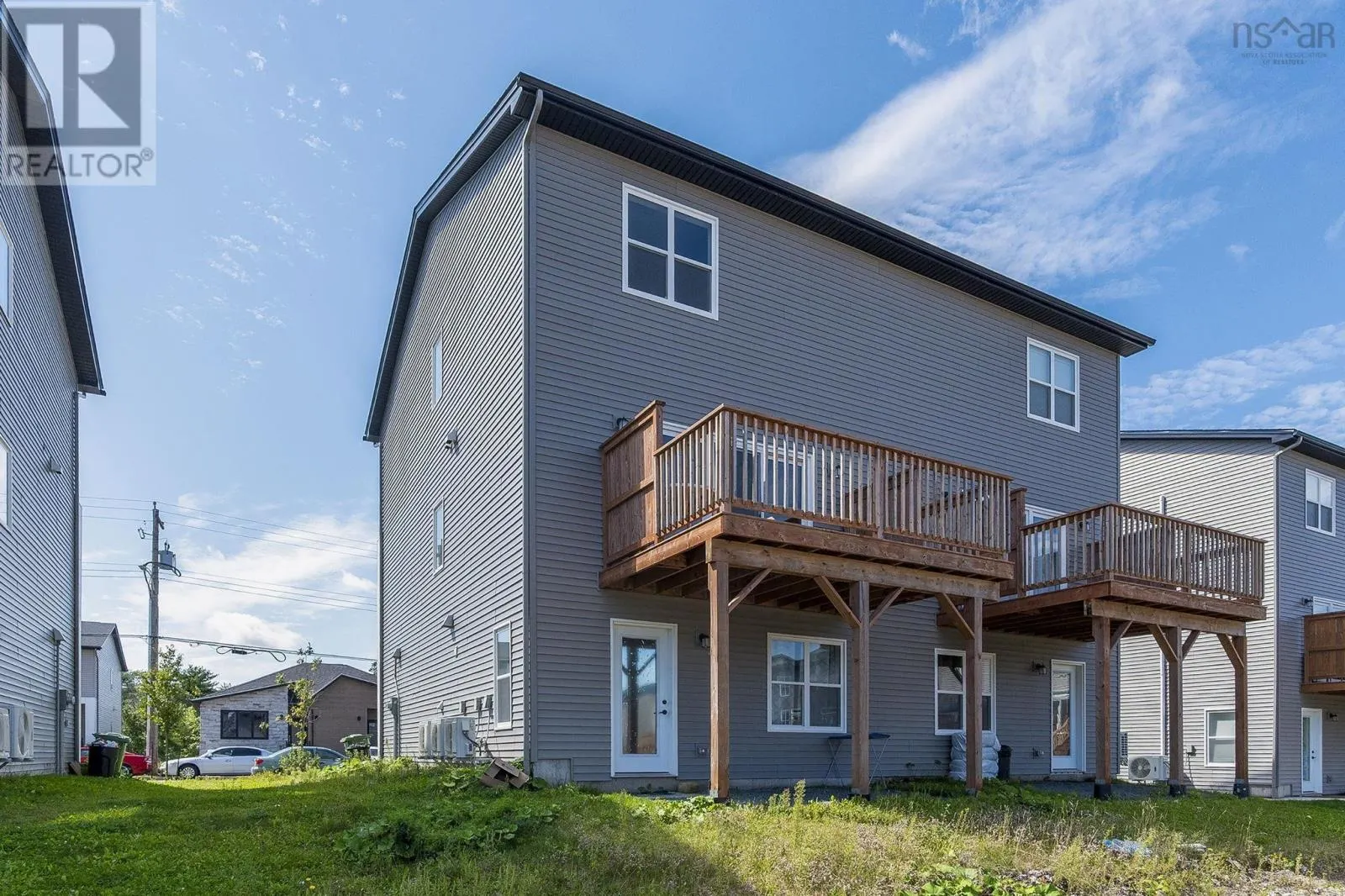 78 Honeygold Drive
