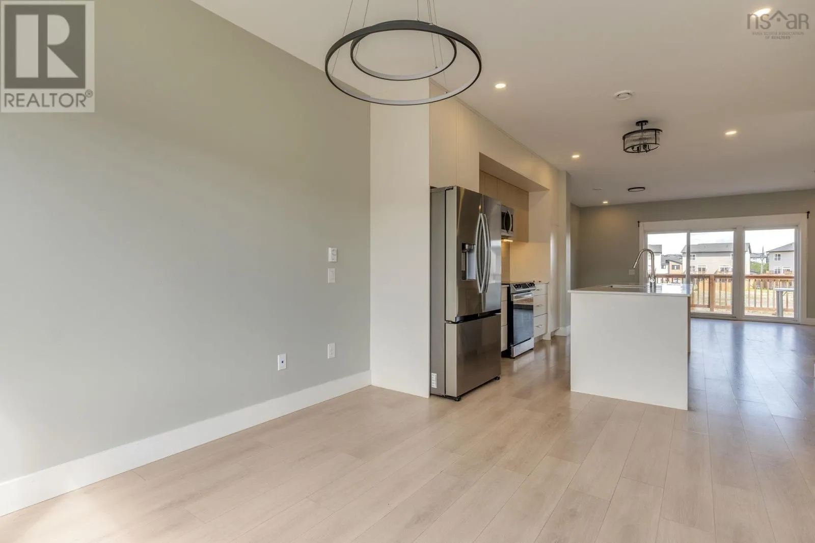 78 Honeygold Drive