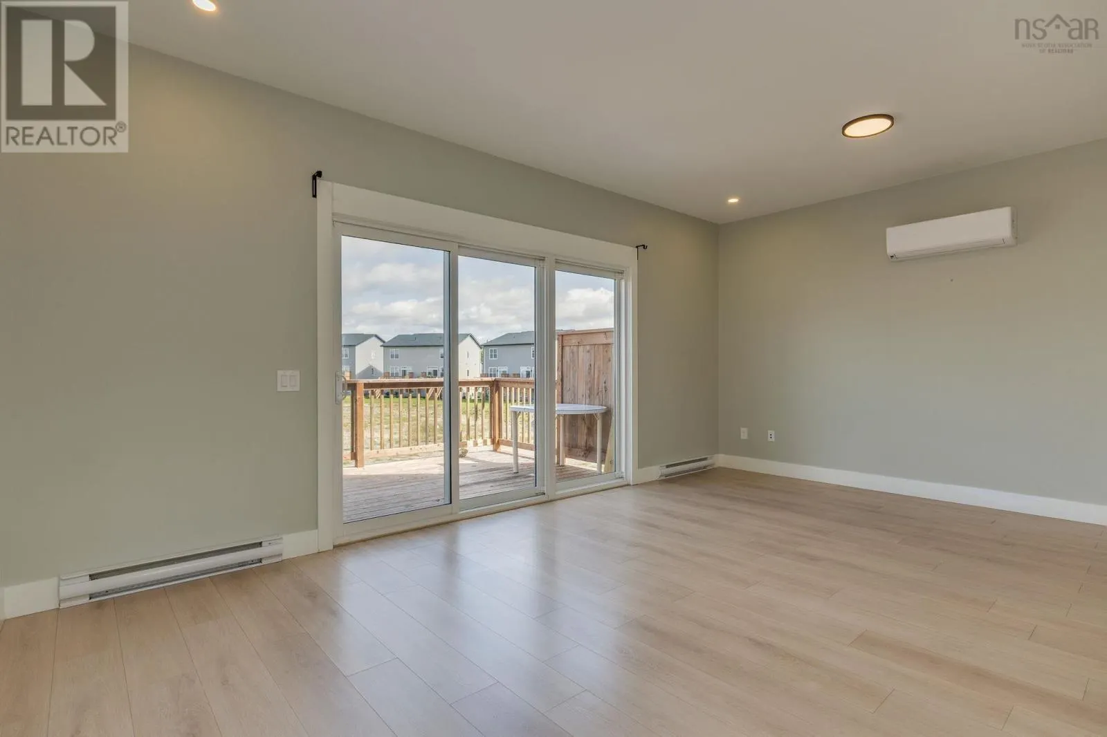 78 Honeygold Drive