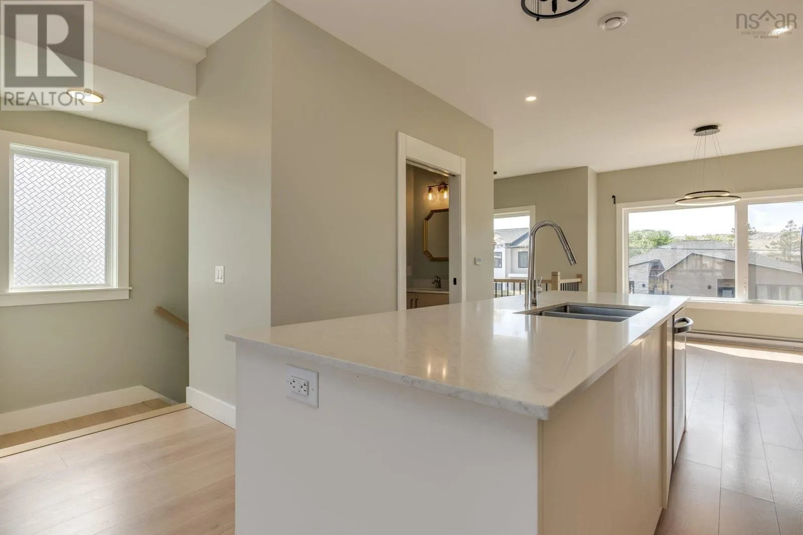 78 Honeygold Drive