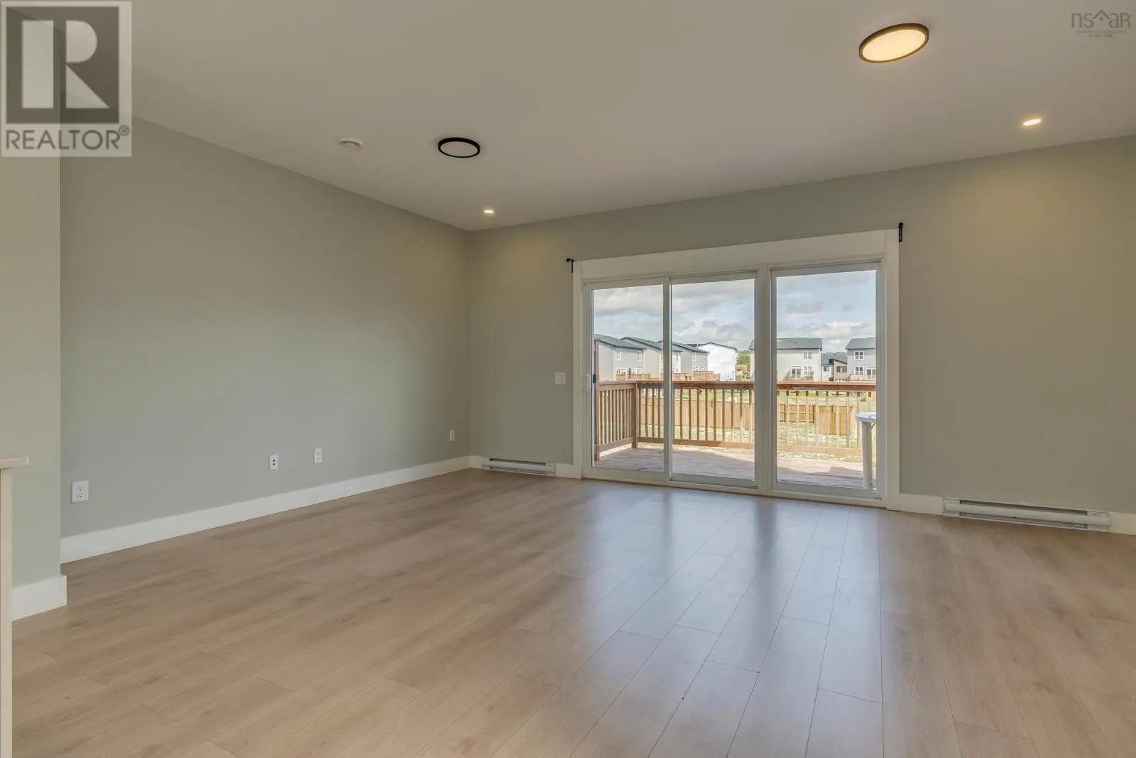 78 Honeygold Drive