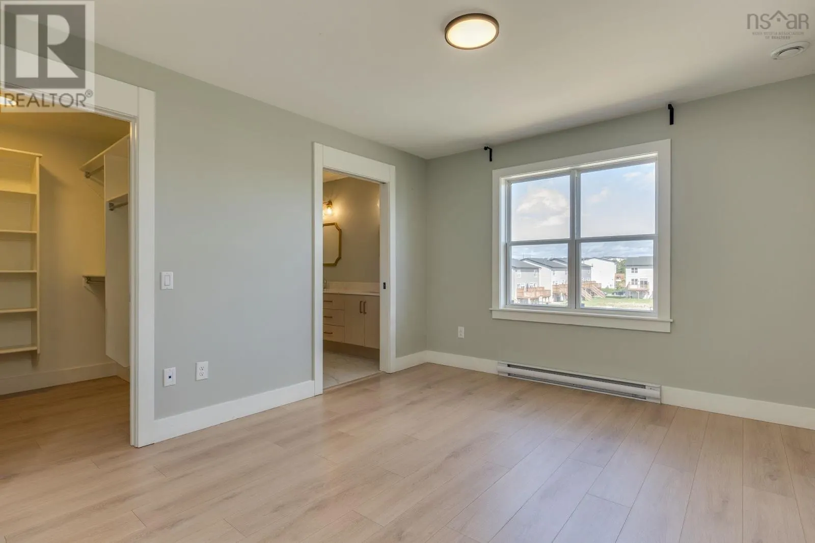 78 Honeygold Drive